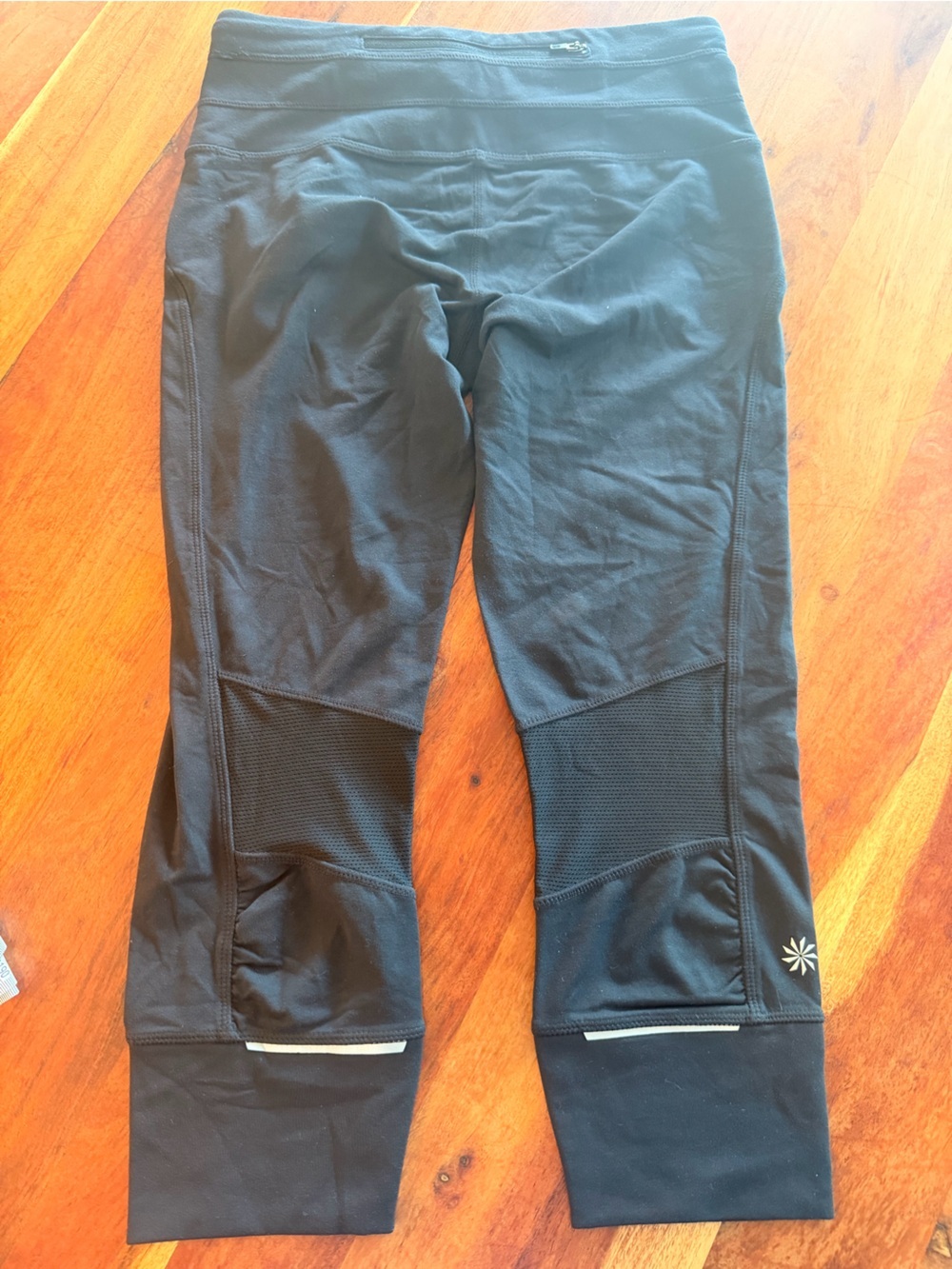 Athleta Black Athletic Performance Cropped Leggings with Mesh Panels